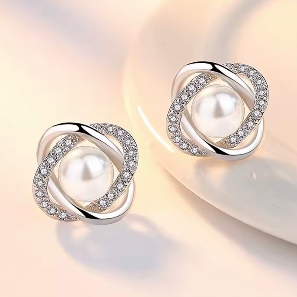 S925 Silver Small Needle Zircon Pearl Twist Luxury Stud Earrings. - Picture 3 of 4